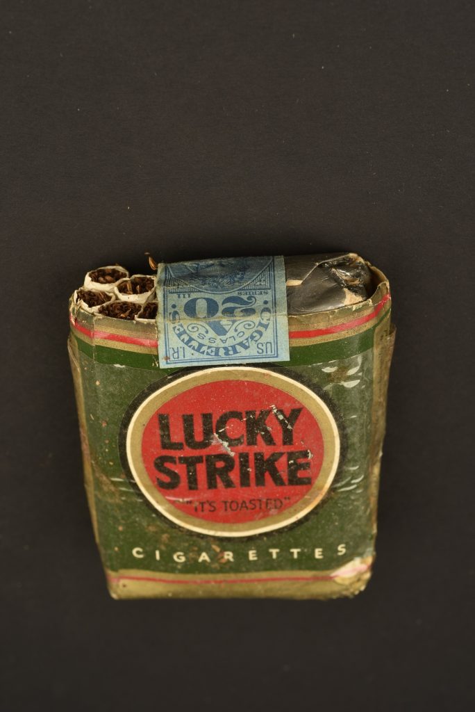 Paquet de cigarette Lucky Strike vert Aiolfi G.b.r.
