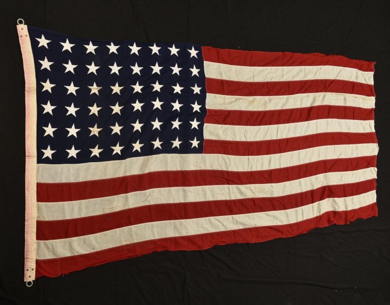 Combien Ya Til D Etoile Sur Le Drapeau Americain