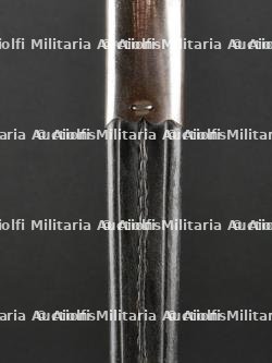 Baïonnette 71/84 de sortie et reproduction d'un hausse-col de porte drapeau. Parade 71/84 bayonet and reproduction colours bearer's gorget. — miniature 33