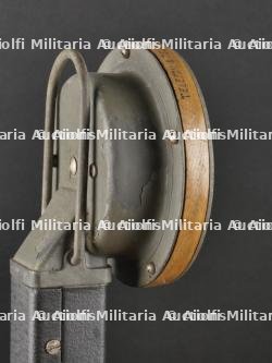 Téléphone de campagne allemand modèle 1916 type B. WW1 german field phone M1916 type B. — miniature 37