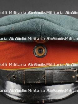 Prusse Casquette de sous officier Graugrün à bandeau rouge. Prussia light green NCO visor cap with red band. — photo 2