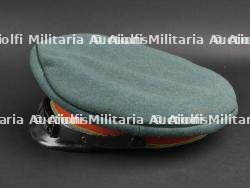 Prusse Casquette de sous officier Graugrün à bandeau rouge. Prussia light green NCO visor cap with red band. — photo 4