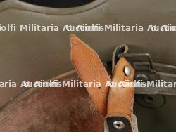 Casque allemand modèle 1918 à échancrures. WW1 german M1918 ear cut-out helmet. — photo 16