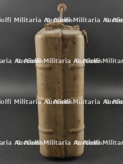 Caisse de grenade à manche. Handled grenade case. — miniature 7