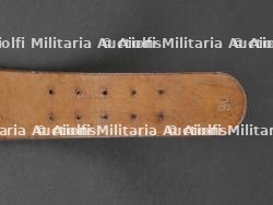 Cuirs de ceinturon. Belt leathers — miniature 8