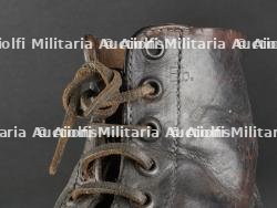 Brodequin allemand. German shoes. — miniature 15