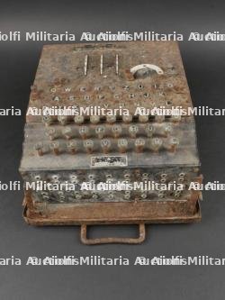 Machine Enigma. Enigma machine.