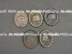 Badges des blesses. Wounded badge.