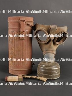 Lot de pièces de masques anti-gaz allemands — photo 1