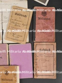Lot de 9 Militarpass, livret et photos d'artilleurs de campagne — miniature 2