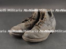 Paire de brodequins — photo 2