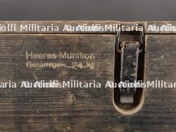Caisse allemande avec lot artillerie et MG — miniature 3