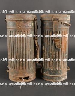 Lot de 2 boîtiers de masque anti gaz allemands — photo 2
