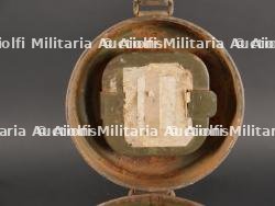 Lot de 2 boîtiers de masque anti gaz allemands — miniature 9
