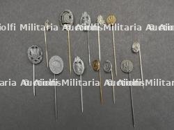 Epingles a cravate allemande. German tie pins.