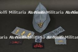 Ensemble d'insignes de spécialités