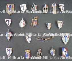 Ensemble d'insignes Etat Français