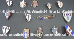 Ensemble d'insignes Etat Français — miniature 3