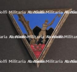 Ensemble d'insignes CJF — miniature 2