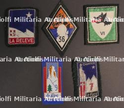 Ensemble d'insignes tissu CJF — miniature 1