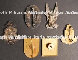 Ensemble d'insignes — miniature 2