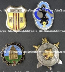 Ensemble insignes Indochine — photo 1
