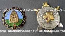 Ensemble insignes Indochine — miniature 3