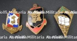 Ensemble insignes Indochine — miniature 3