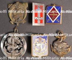 Ensemble d'insignes divers — photo 4