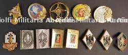 Ensemble d'insignes divers — photo 2