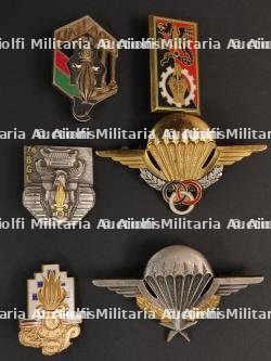 Ensemble d'insignes divers — photo 3