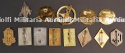 Ensemble d'insignes divers — miniature 4