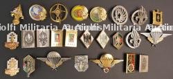Ensemble d'insignes divers — photo 7