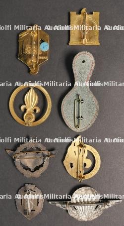 Ensemble d'insignes divers — miniature 4
