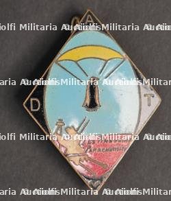 Ensemble d'insignes parachutistes — miniature 6