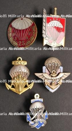 Ensemble insignes TAP — photo 1