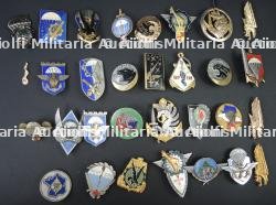 Ensemble d'insignes TAP — photo 1