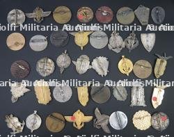 Ensemble d'insignes TAP — photo 4