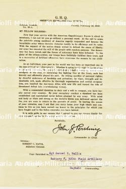 Uniformes du Sergent Wallis AEF. — miniature 2