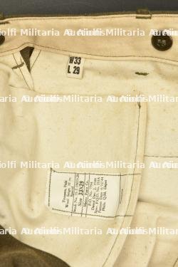 Uniforme de Thomas A Seaman traducteur au procès de Nuremberg. — miniature 14