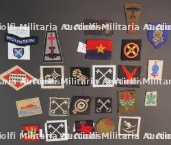 Ensemble d'insignes britannique.