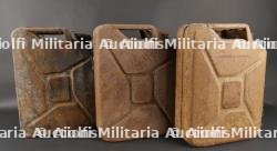 Lot de 3 jerrycans allemands