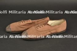 Chaussures de sport britannique. — miniature 6