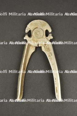 Pince de sertissage britannique.