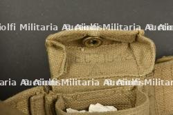Ceinturon et accessoires britannique. — photo 2