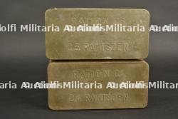 Boites de ration britannique.