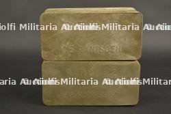 Boites de ration britannique.
