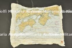Carte d'évasion en soie.
