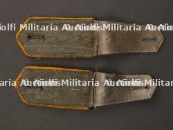 Pattes d'épaule. Shoulder straps. — photo 3