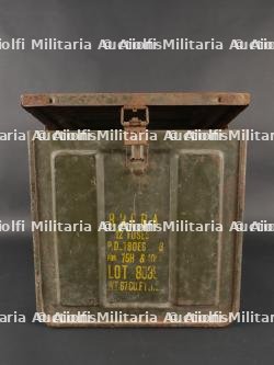 Container US pour douille d''obusier de 8 pouces